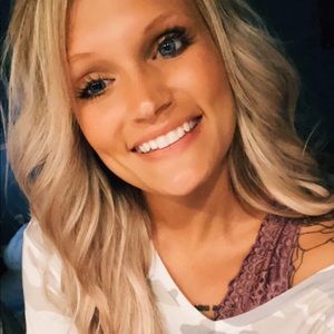 Meet your Posher, Amber